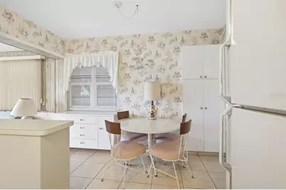 2548 Forest Parkway N, Largo, FL 33771 - Photo 14