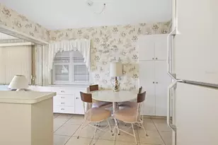 2548 Forest Pkwy N, Largo, FL 33771 - Photo 14