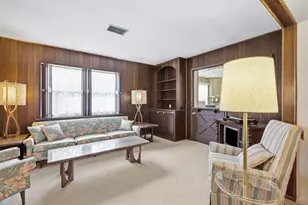 2548 Forest Pkwy N, Largo, FL 33771 - Photo 8