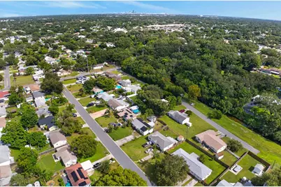 5260 43rd Avenue N, Saint Petersburg, FL 33709 - Photo 24