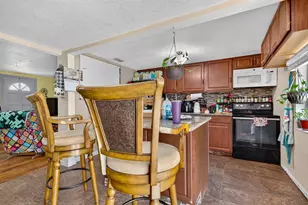 5260 43rd Ave N, Saint Petersburg, FL 33709 - Photo 8