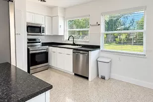 305 N Hercules Ave, Clearwater, FL 33765 - Photo 2