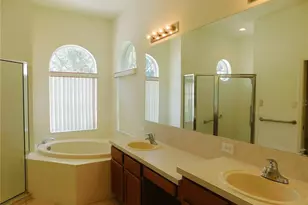 2412 Blue Stone Ct, Valrico, FL 33594 - Photo 30