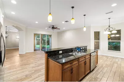 4117 Woodacre Lane, Tampa, FL 33624 - Photo 18