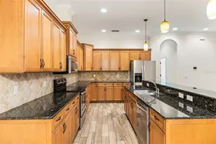 4117 Woodacre Ln, Tampa, FL 33624 - Photo 14