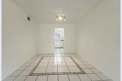 7517 Abonado Road #7517, Tampa, FL 33615 - Photo 4