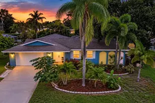 2225 Snead Ave, Dunedin, FL 34698 - Photo 1