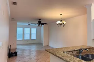 2723 Via Capri, Clearwater, FL 33764 - Photo 8