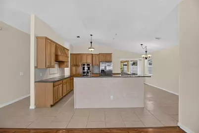4404 Kendal Court, Valrico, FL 33596 - Photo 12