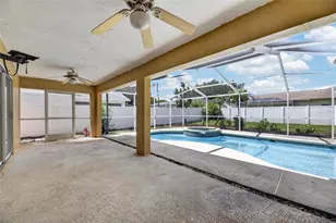 4404 Kendal Ct, Valrico, FL 33596 - Photo 56