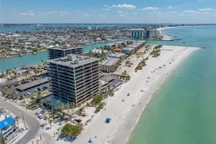 7650 Bayshore Dr, Treasure Island, FL 33706 - Photo 1