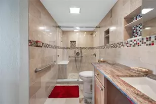 7650 Bayshore Dr, Treasure Island, FL 33706 - Photo 22