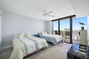 7650 Bayshore Dr, Treasure Island, FL 33706 - Photo 24