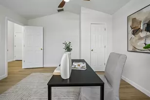 24514 Volterra Ct, Lutz, FL 33559 - Photo 4