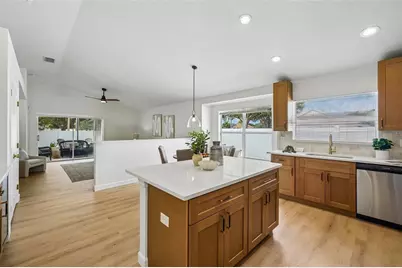 24514 Volterra Court, Lutz, FL 33559 - Photo 6
