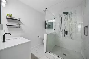 9001 Bay St NE, Saint Petersburg, FL 33702 - Photo 34