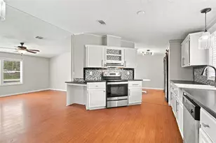 6814 Founders St, Zephyrhills, FL 33542 - Photo 26