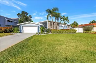1114 2nd Ave S, Tierra Verde, FL 33715 - Photo 2