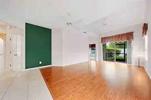 10647 Whittington Ct, Largo, FL 33773 - Photo 4