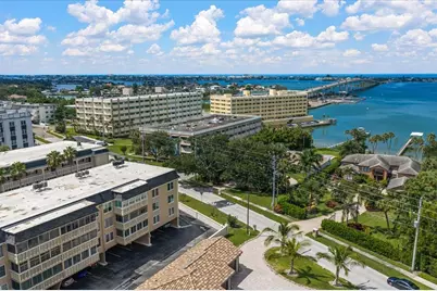 155 Bluff View Drive #209, Belleair Bluffs, FL 33770 - Photo 32