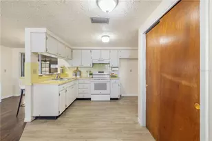 3352 Hoover Dr, Holiday, FL 34691 - Photo 16