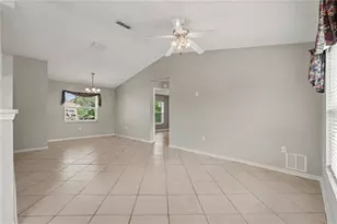 12450 Curry Dr, Spring Hill, FL 34609 - Photo 4