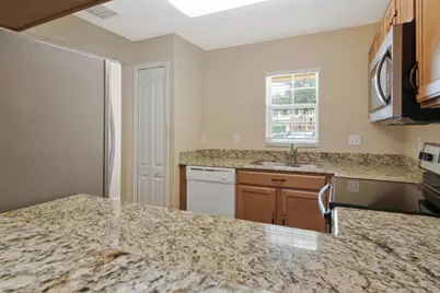 37608 Daliha Terrace, Zephyrhills, FL 33542 - Photo 10