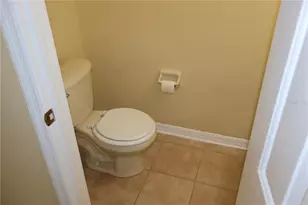 3019 Pointeview Dr, Tampa, FL 33611 - Photo 16