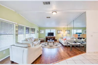 34 Pelican Drive E, Oldsmar, FL 34677 - Photo 2