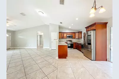 608 Masters Avenue, Wildwood, FL 34785 - Photo 2