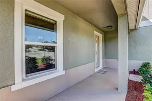 10502 Medford Lake Dr, Riverview, FL 33578 - Photo 4