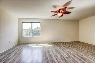 10502 Medford Lake Dr, Riverview, FL 33578 - Photo 20
