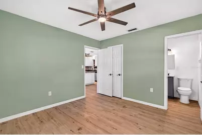715 W Bayshore Drive, Tarpon Springs, FL 34689 - Photo 18