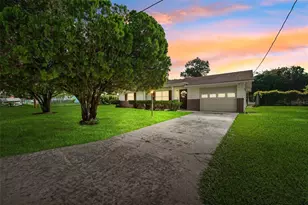 5914 Wilson Dr, Zephyrhills, FL 33542 - Photo 1