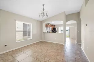 10016 Newminster Loop, Ruskin, FL 33573 - Photo 6
