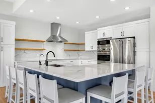6900 Bochi Cir, Sarasota, FL 34242 - Photo 8