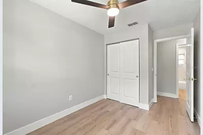 10506 Alambra Avenue, Tampa, FL 33619 - Photo 18