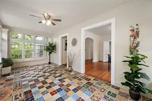 1225 11th St N, Saint Petersburg, FL 33705 - Photo 6