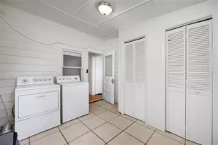 1225 11th St N, Saint Petersburg, FL 33705 - Photo 26