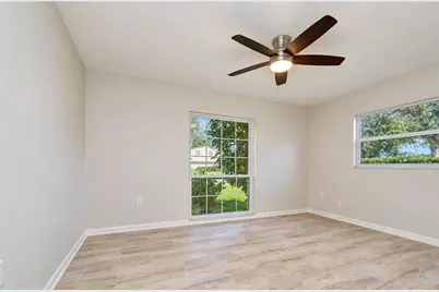 8013 W Elm Street, Tampa, FL 33615 - Photo 20