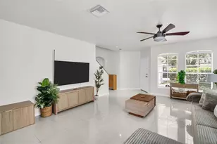 13028 Terrace Springs Dr, Temple Terrace, FL 33637 - Photo 4