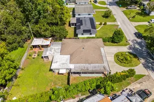 1512 Country Ln W, Clearwater, FL 33759 - Photo 44