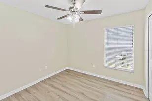 10633 Standing Stone Dr, Wimauma, FL 33598 - Photo 6