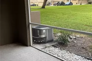 4135 Bismarck Palm Dr, Tampa, FL 33610 - Photo 34
