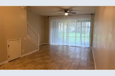 4135 Bismarck Palm Drive, Tampa, FL 33610 - Photo 4