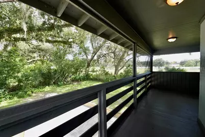 10210 Davis Road, Tampa, FL 33637 - Photo 14