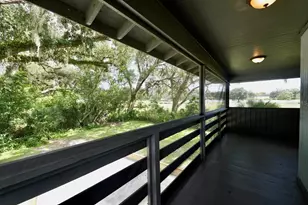 10210 Davis Rd, Tampa, FL 33637 - Photo 14