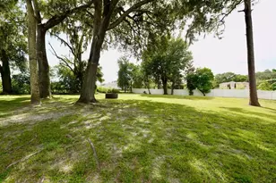 10210 Davis Rd, Tampa, FL 33637 - Photo 22