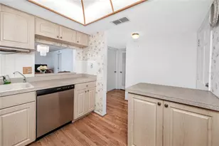 821 Deleon Ct, Dunedin, FL 34698 - Photo 8
