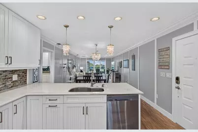 326 Windrush Boulevard #202, Indian Rocks Beach, FL 33785 - Photo 6